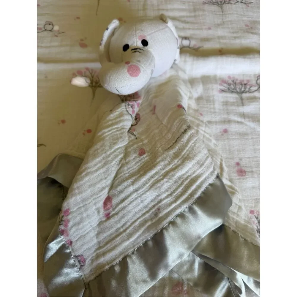 Aden + Anais Pink Gray Muslin cotton dream blanket Stains with Elephant Lovey